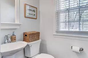 8409 Finlay Ct, Springfield, VA 22153 - Photo 9