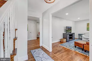 8409 Finlay Ct, Springfield, VA 22153 - Photo 3