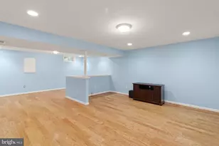 5613 Doolittle St, Burke, VA 22015 - Photo 31