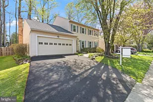 5613 Doolittle St, Burke, VA 22015 - Photo 3