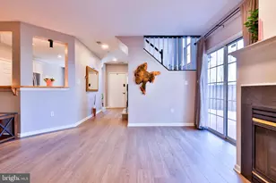 14445 Glencrest Cir, Centreville, VA 20120 - Photo 17