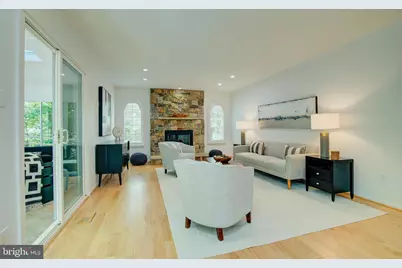 12029 Lake Newport Road, Reston, VA 20194 - Photo 9