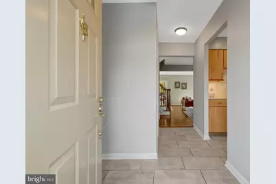 9607 Scotch Haven Drive, Vienna, VA 22181 - Photo 5