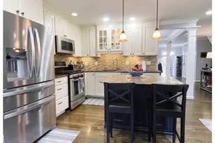 7404 Heatherfield Ln, Alexandria, VA 22315 - Photo 9