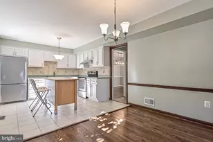 7046 Leestone St, Springfield, VA 22151 - Photo 9