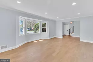 7804 Carrleigh Pkwy, Springfield, VA 22152 - Photo 9