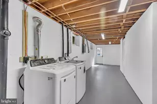 7804 Carrleigh Pkwy, Springfield, VA 22152 - Photo 51