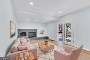 7804 Carrleigh Pkwy, Springfield, VA 22152 - Photo 23