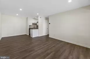 5898 Surrey Hill Pl, Springfield, VA 22152 - Photo 7