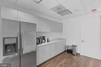 6400 Arlington Boulevard, Falls Church, VA 22042 - Photo 31