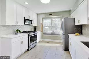 7812 Solomon Seal Dr, Springfield, VA 22152 - Photo 15