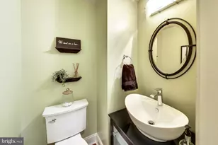 7812 Solomon Seal Dr, Springfield, VA 22152 - Photo 17