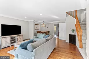 6760 Jenny Leigh Ct, Centreville, VA 20121 - Photo 7