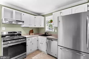 7109 Wayne Dr, Annandale, VA 22003 - Photo 25