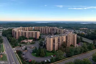 8370 Greensboro Dr, McLean, VA 22102 - Photo 45