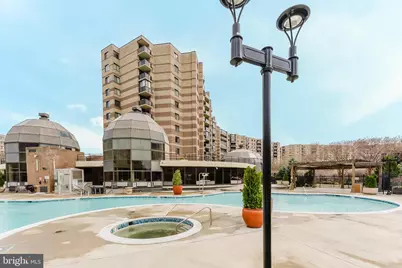 8370 Greensboro Drive #310, McLean, VA 22102 - Photo 31