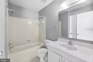 8630 Beekman Pl, Alexandria, VA 22309 - Photo 17