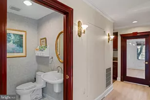 11739 Bowman Green Dr, Reston, VA 20190 - Photo 27