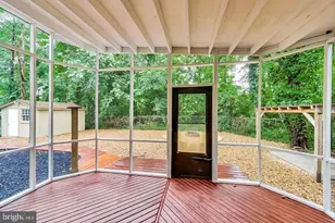 8530 Monticello Ave, Alexandria, VA 22308 - Photo 21