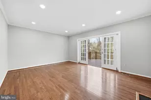 5872 Langton Dr, Alexandria, VA 22310 - Photo 9