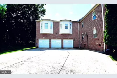 7801 Ridgewood Drive, Annandale, VA 22003 - Photo 3