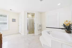 7801 Ridgewood Dr, Annandale, VA 22003 - Photo 35