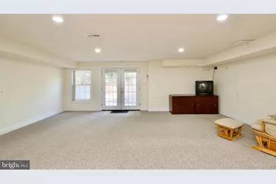 7801 Ridgewood Drive, Annandale, VA 22003 - Photo 49