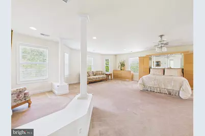 7801 Ridgewood Drive, Annandale, VA 22003 - Photo 31