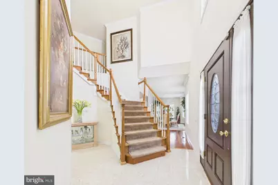 7801 Ridgewood Drive, Annandale, VA 22003 - Photo 9