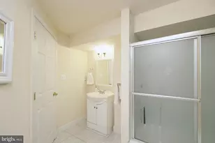 7801 Ridgewood Dr, Annandale, VA 22003 - Photo 51