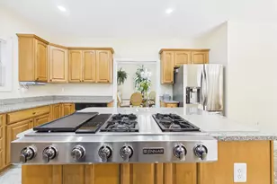 7801 Ridgewood Dr, Annandale, VA 22003 - Photo 15