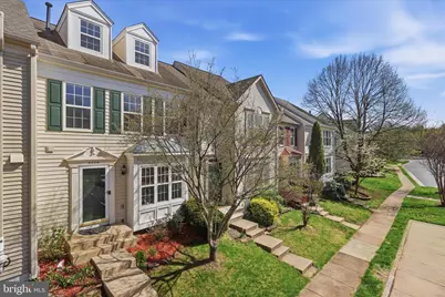6005 Raina Drive, Centreville, VA 20120 - Photo 3