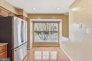 6005 Raina Dr, Centreville, VA 20120 - Photo 7