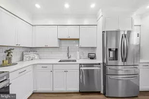 14206 Royal Oak Ln, Centreville, VA 20120 - Photo 13