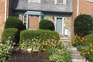 7961 Yancey Dr, Falls Church, VA 22042 - Photo 7