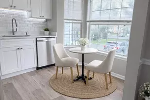 5941 Heritage Square Dr, Burke, VA 22015 - Photo 5