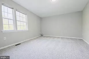 5941 Heritage Square Dr, Burke, VA 22015 - Photo 13