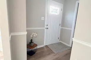 5941 Heritage Square Dr, Burke, VA 22015 - Photo 7