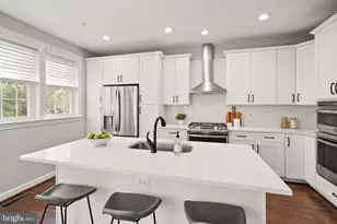 6719 Aspen Trace Ct, Annandale, VA 22003 - Photo 17