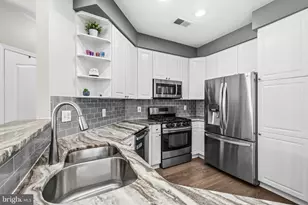 7706 Haynes Point Way, Alexandria, VA 22315 - Photo 11