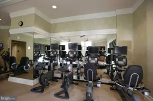 8220 Crestwood Heights Dr, McLean, VA 22102 - Photo 37