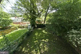 5835 Fifer Dr, Alexandria, VA 22303 - Photo 5