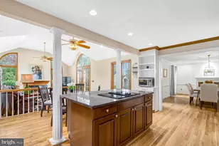 723 Forest Park Rd, Great Falls, VA 22066 - Photo 23