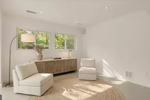 10903 Beach Mill Rd, Great Falls, VA 22066 - Photo 21