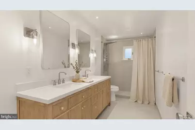 10903 Beach Mill Road, Great Falls, VA 22066 - Photo 17