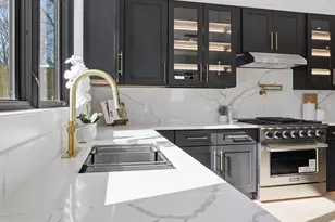 8503 Marquette St, Vienna, VA 22180 - Photo 9