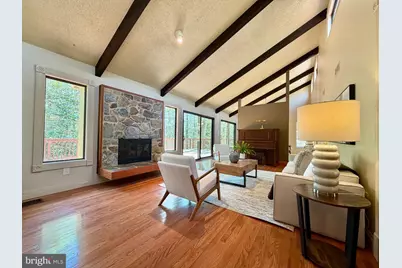 2105 Lirio Court, Reston, VA 20191 - Photo 11