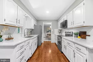 11906 Paradise Ln, Oak Hill, VA 20171 - Photo 11