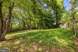 2908 Farmington Dr, Alexandria, VA 22303 - Photo 27