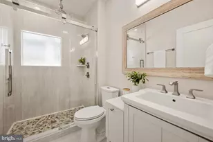 2908 Farmington Dr, Alexandria, VA 22303 - Photo 17